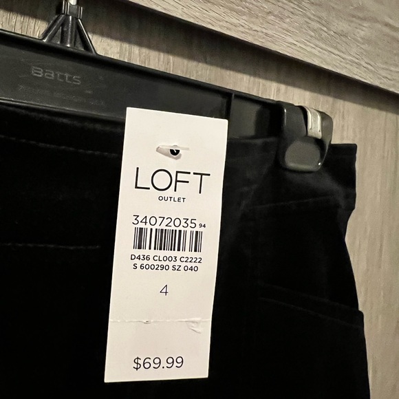 Loft skirt- great for fall and winter - Picture 2 of 3